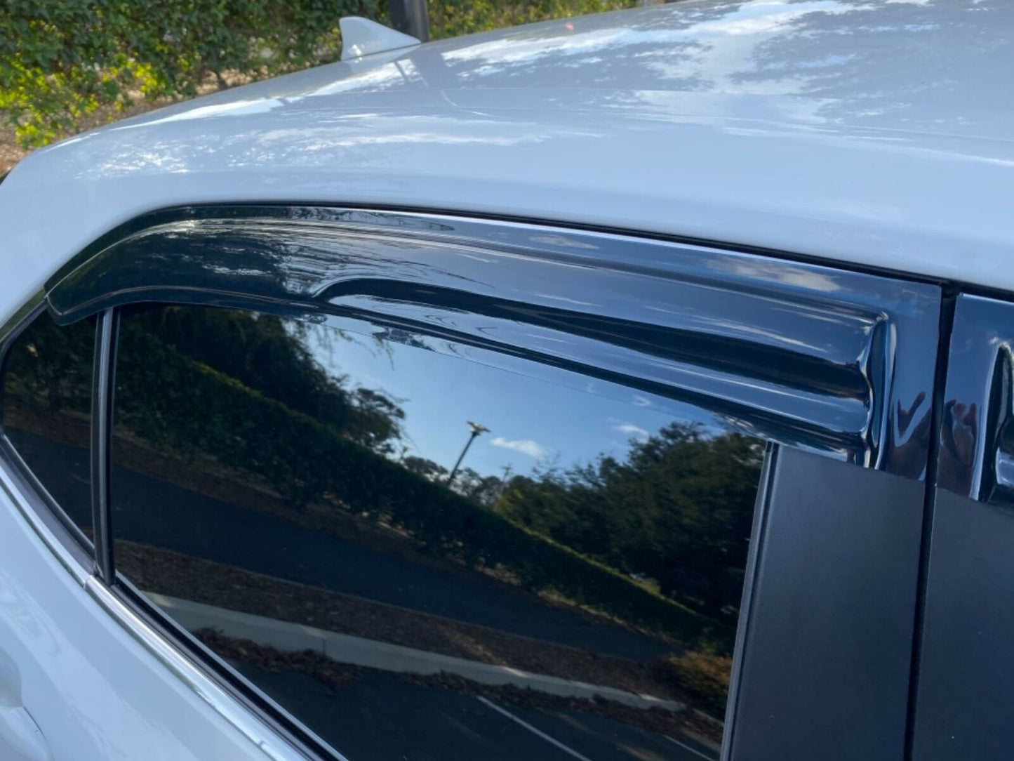 FOR 2018-2023 TOYOTA CAMRY CLIP-ON BLACK TRIM WINDOW VISOR RAIN GUARD DEFLECTOR